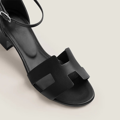 CHLOÉ | Elegant Summer Sandals