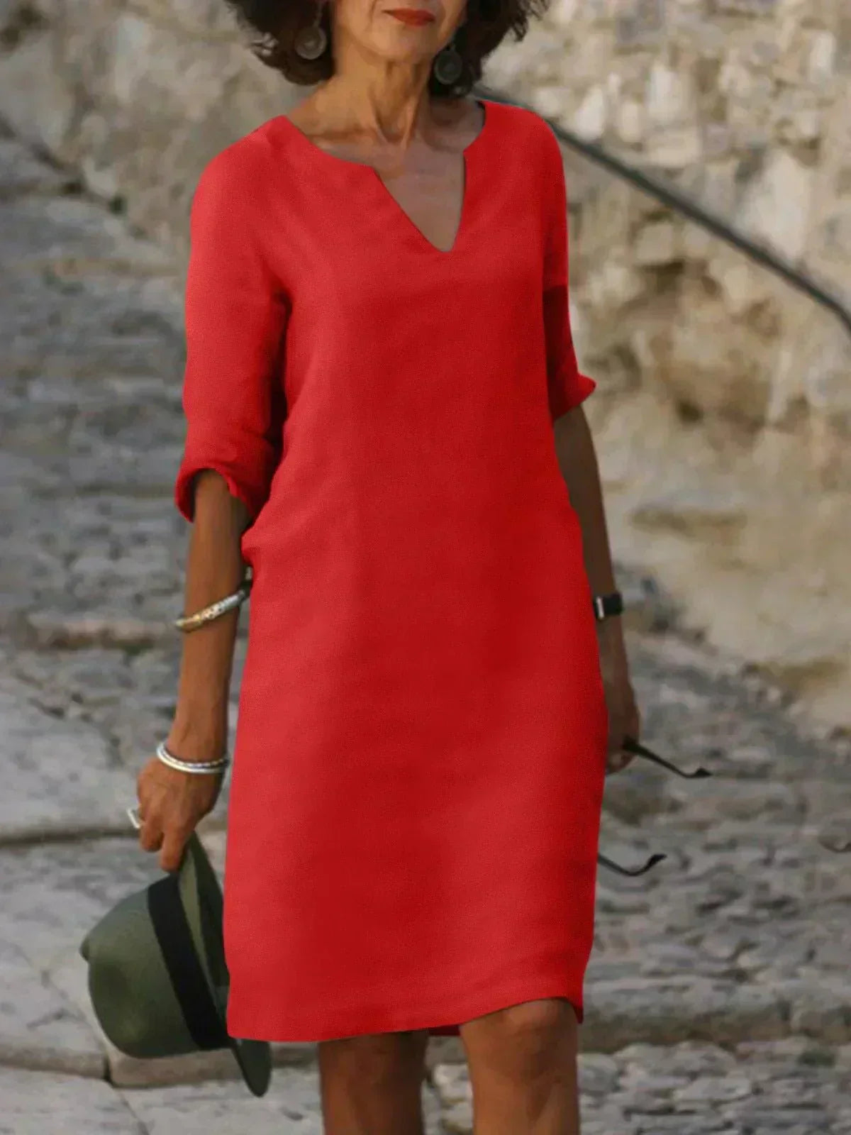 Beatrice | Elegant Dress with Refined V-Neckline