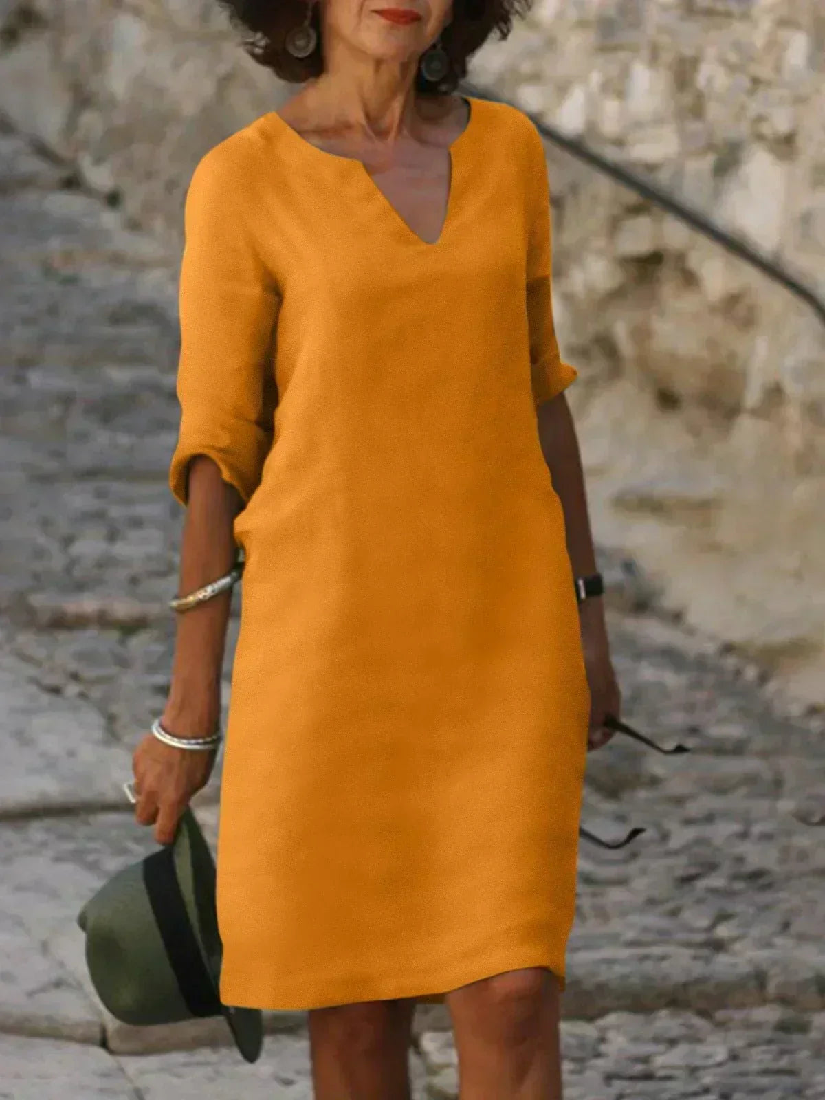 Beatrice | Elegant Dress with Refined V-Neckline